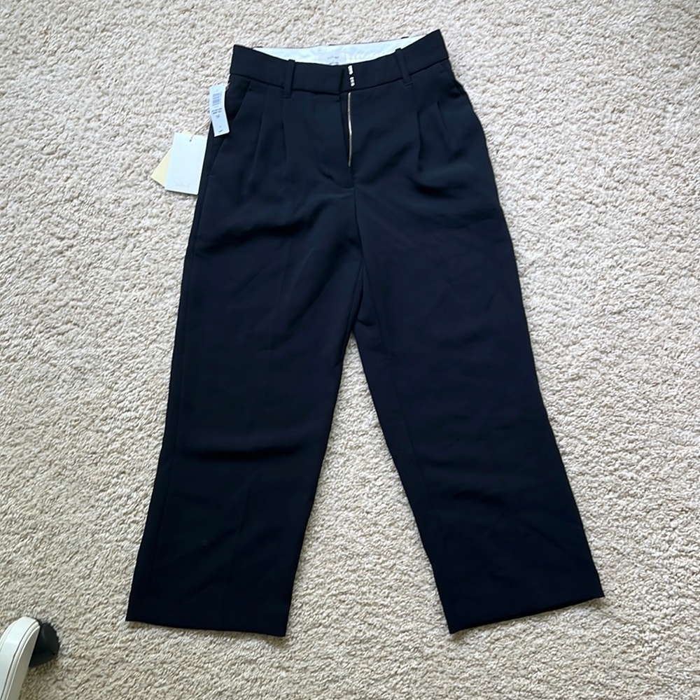 Effortless crop tall Artizia pant in black